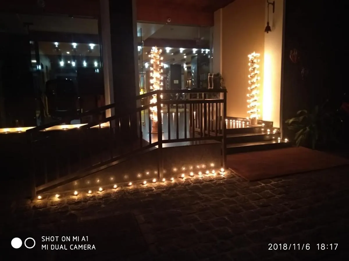 度假村 坎迪斯文迪伍兹酒店 蒙纳